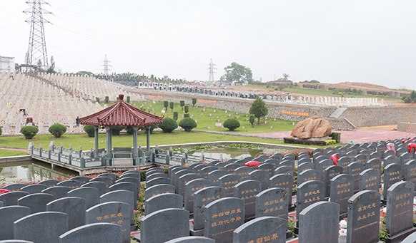 沈陽墓園 沈陽墓園