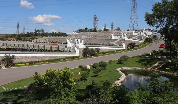 撫順墓地實(shí)景 撫順墓地實(shí)景