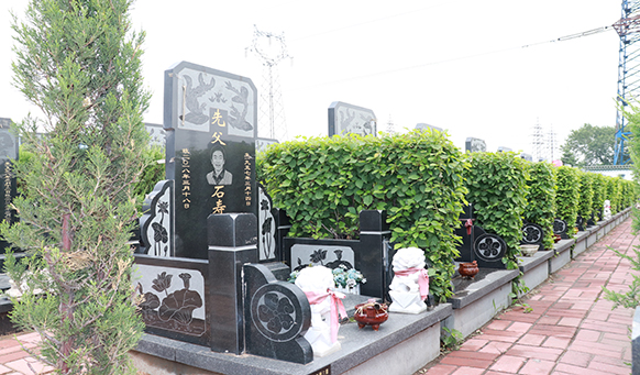 撫順公墓實(shí)景