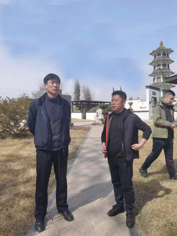 望花區(qū)副區(qū)長、公安局局長劉玉德蒞臨遼寧福山公墓進(jìn)行安全工作檢查