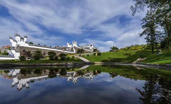撫順墓園實(shí)景
