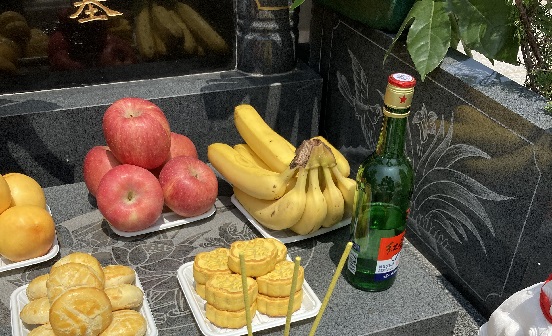 撫順墓地實(shí)景