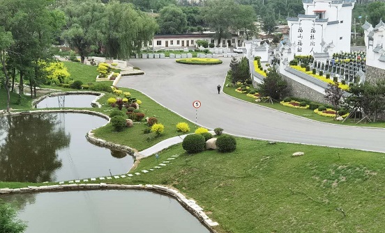 撫順公墓實(shí)景